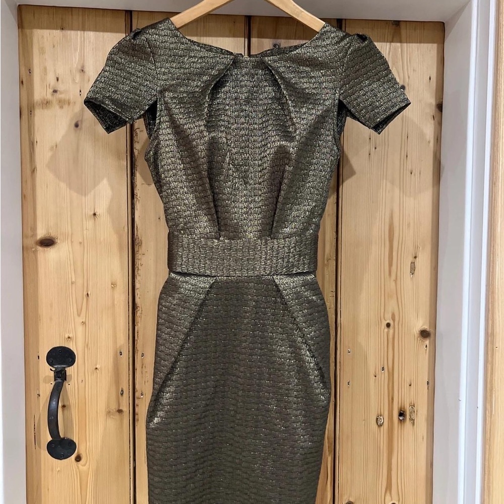 Closet Green and Black Off the Shoulder Sheath Dress
